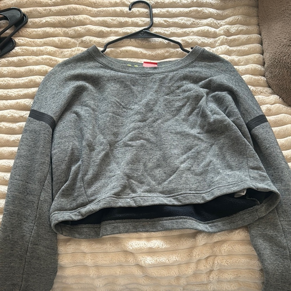 Gray Cropped Sweatshirt